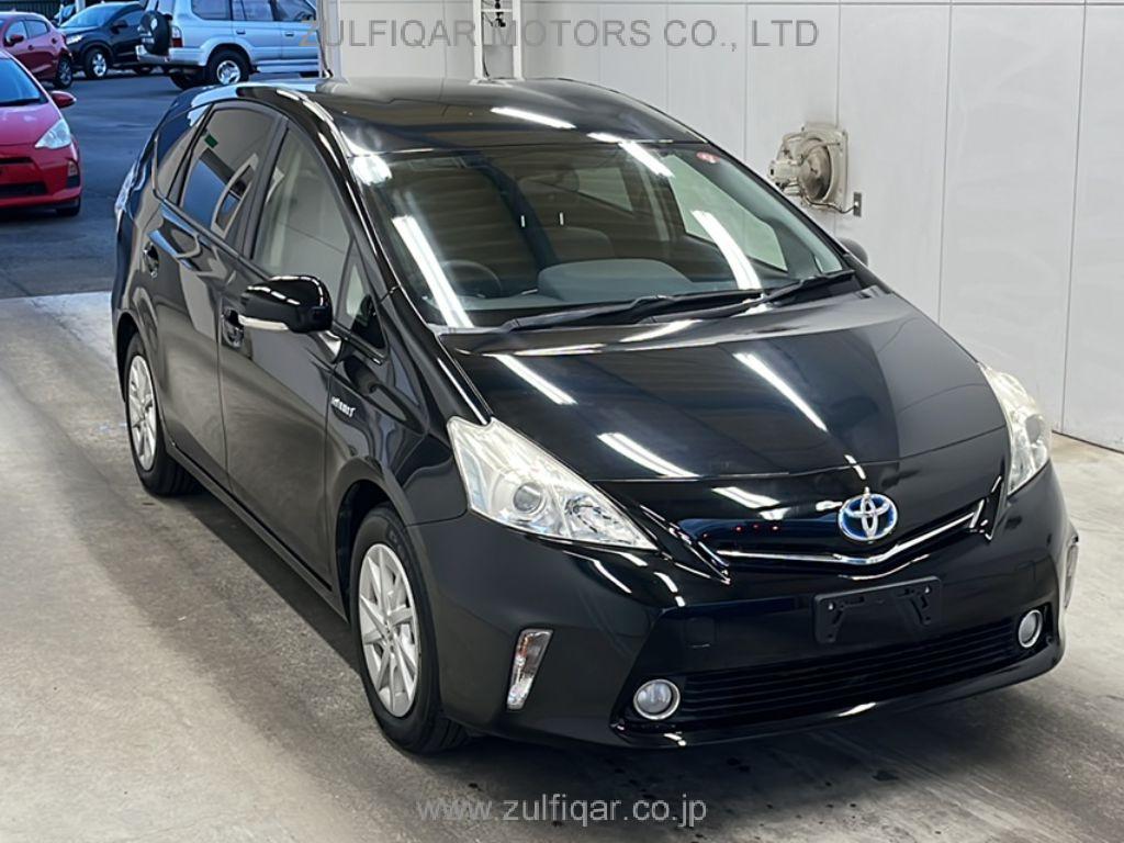 TOYOTA PRIUS ALPHA 2014 Image 4