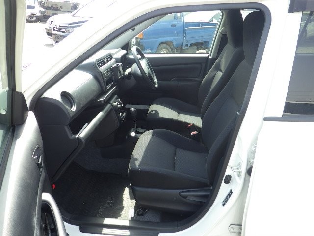 TOYOTA PROBOX 2020 Image 28