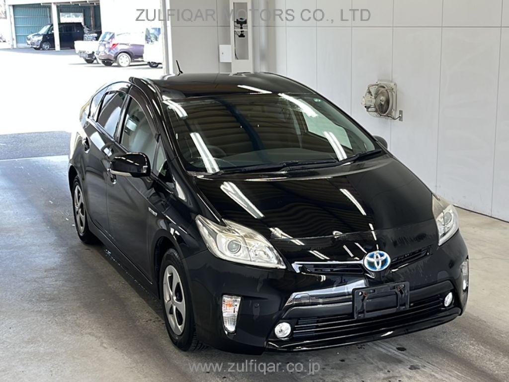 TOYOTA PRIUS 2014 Image 4