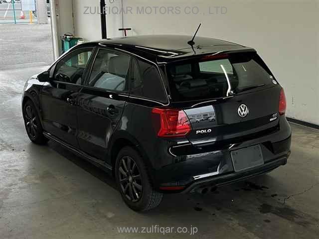 VOLKSWAGEN POLO 2016 Image 2