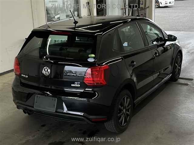 VOLKSWAGEN POLO 2016 Image 5