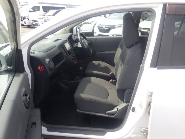 NISSAN NV150 AD 2019 Image 27