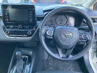 TOYOTA COROLLA TOURING 2020 Image 6