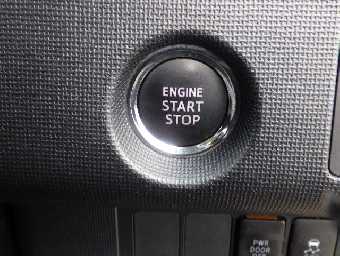 TOYOTA SPADE 2017 Image 8