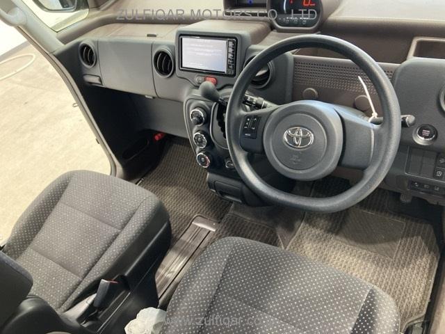 TOYOTA SPADE 2017 Image 4