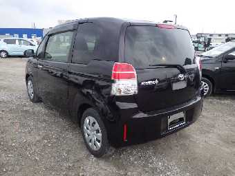 TOYOTA SPADE 2017 Image 4