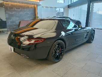 MERCEDES BENZ SLS AMG 2010 Image 13