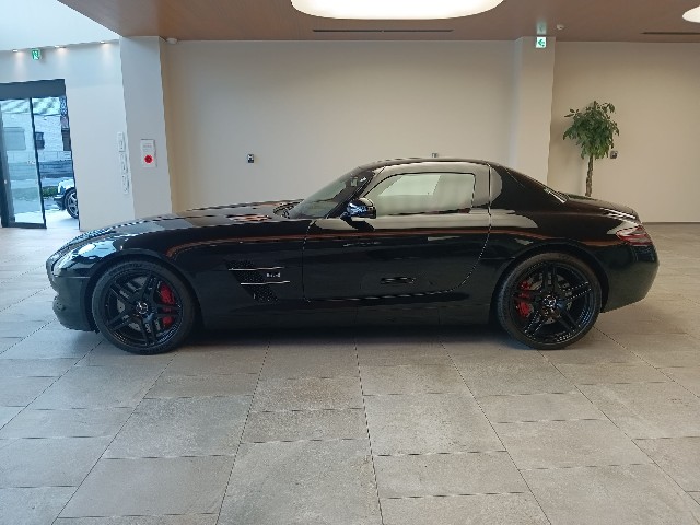 MERCEDES BENZ SLS AMG 2010 Image 22