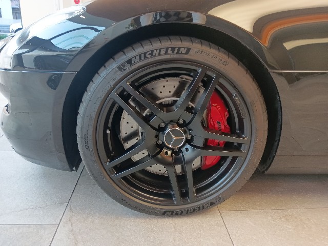 MERCEDES BENZ SLS AMG 2010 Image 23