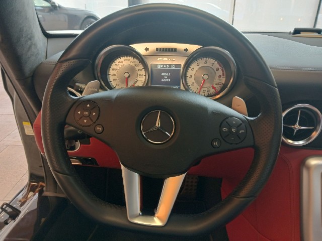 MERCEDES BENZ SLS AMG 2010 Image 34
