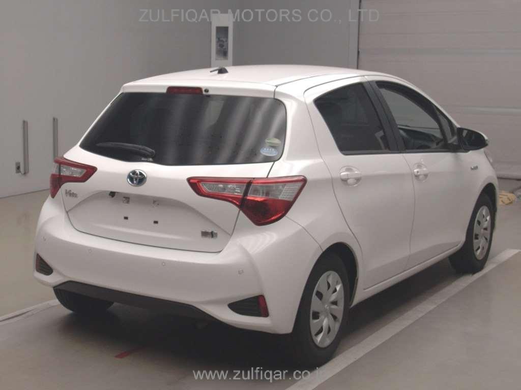 TOYOTA VITZ 2020 Image 2