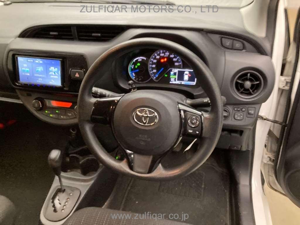 TOYOTA VITZ 2020 Image 6