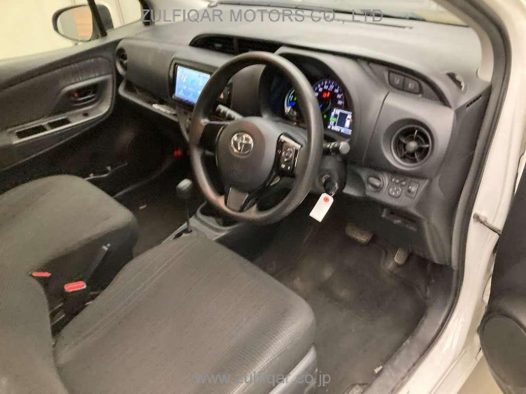 TOYOTA VITZ 2020 Image 5