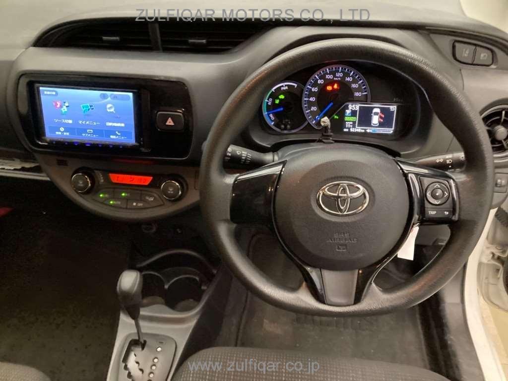 TOYOTA VITZ 2020 Image 6