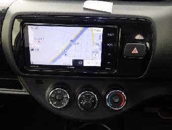 TOYOTA VITZ 2018 Image 6