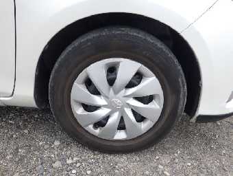 TOYOTA VITZ 2018 Image 22