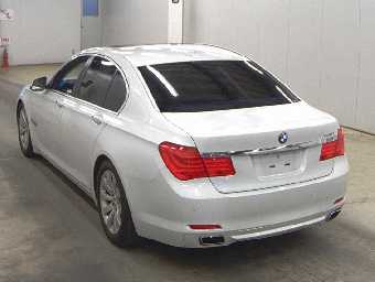 BMW 7 SERIES 2009 Image 2