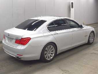 BMW 7 SERIES 2009 Image 4