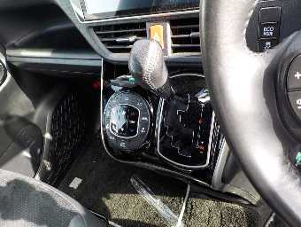 TOYOTA VOXY 2021 Image 13
