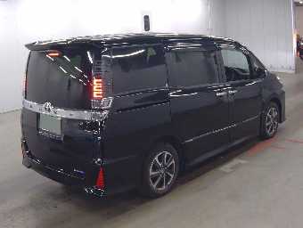 TOYOTA VOXY 2021 Image 4