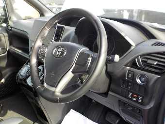 TOYOTA NOAH 2020 Image 11