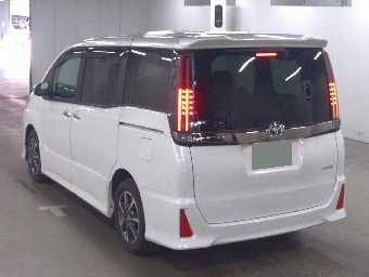 TOYOTA NOAH 2020 Image 3
