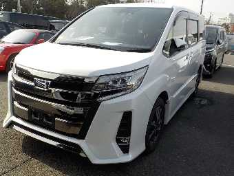 TOYOTA NOAH 2020 Image 8