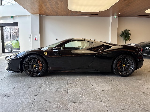 FERRARI SF90 SPIDER 2023 Image 22
