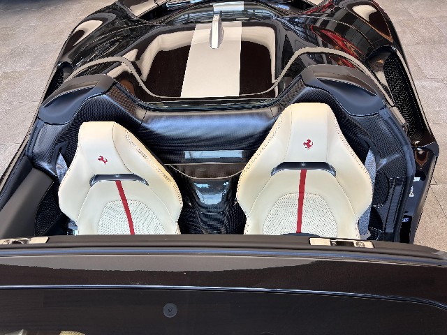 FERRARI SF90 SPIDER 2023 Image 38