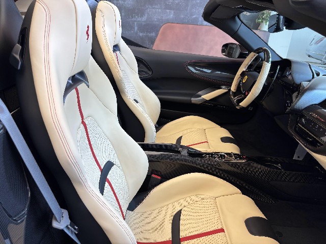 FERRARI SF90 SPIDER 2023 Image 41