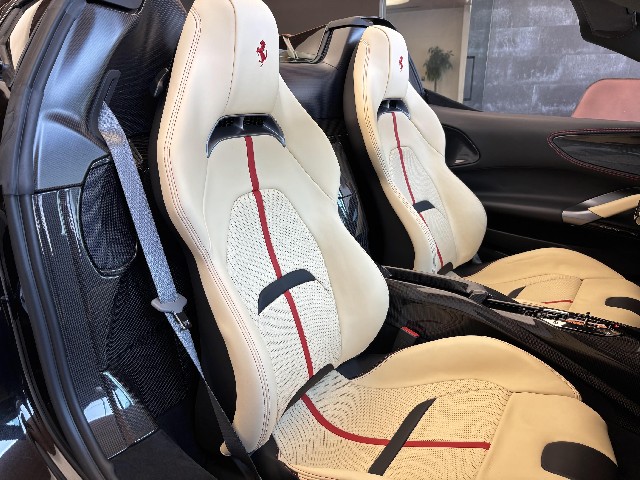 FERRARI SF90 SPIDER 2023 Image 42