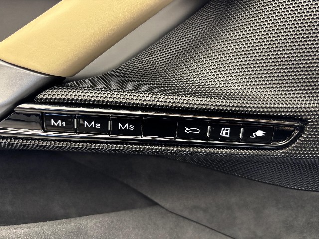 FERRARI SF90 SPIDER 2023 Image 54