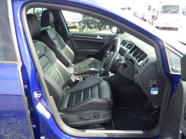 VOLKSWAGEN GOLF R 2017 Image 24