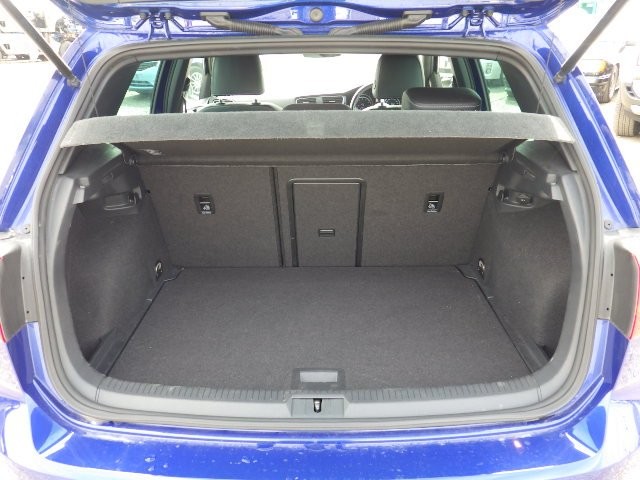 VOLKSWAGEN GOLF R 2017 Image 27