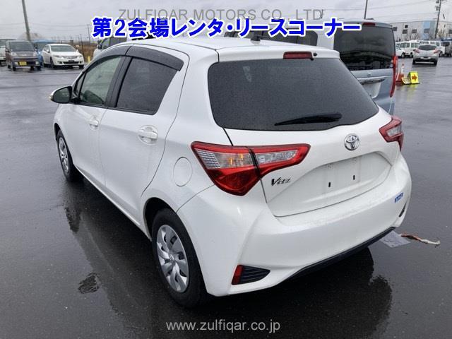 TOYOTA VITZ 2018 Image 2