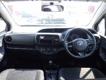 TOYOTA VITZ 2018 Image 5