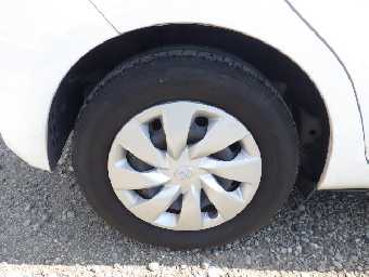 TOYOTA VITZ 2018 Image 21
