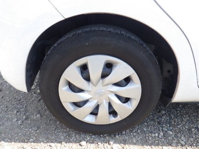 TOYOTA VITZ 2018 Image 34