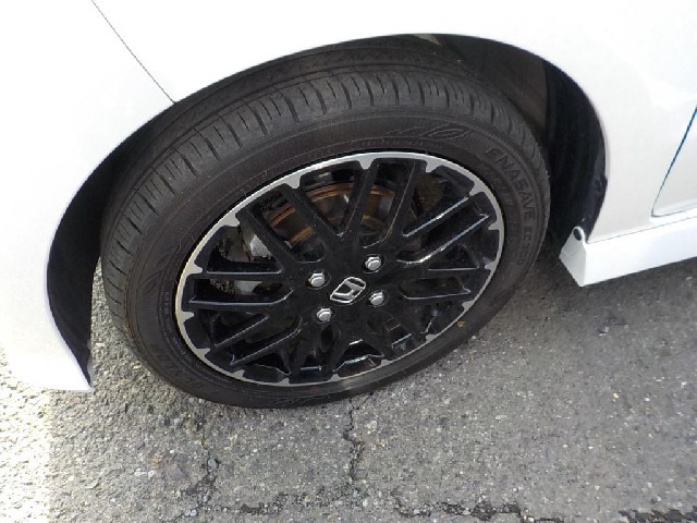 HONDA N-BOX CUSTOM 2022 Image 25