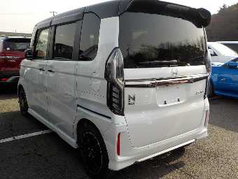 HONDA N-BOX CUSTOM 2022 Image 3