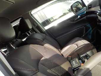 NISSAN ELGRAND 2021 Image 14