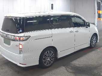 NISSAN ELGRAND 2021 Image 4