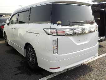 NISSAN ELGRAND 2021 Image 8