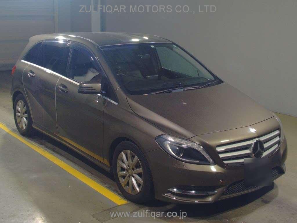 MERCEDES BENZ B CLASS 2014 Image 3