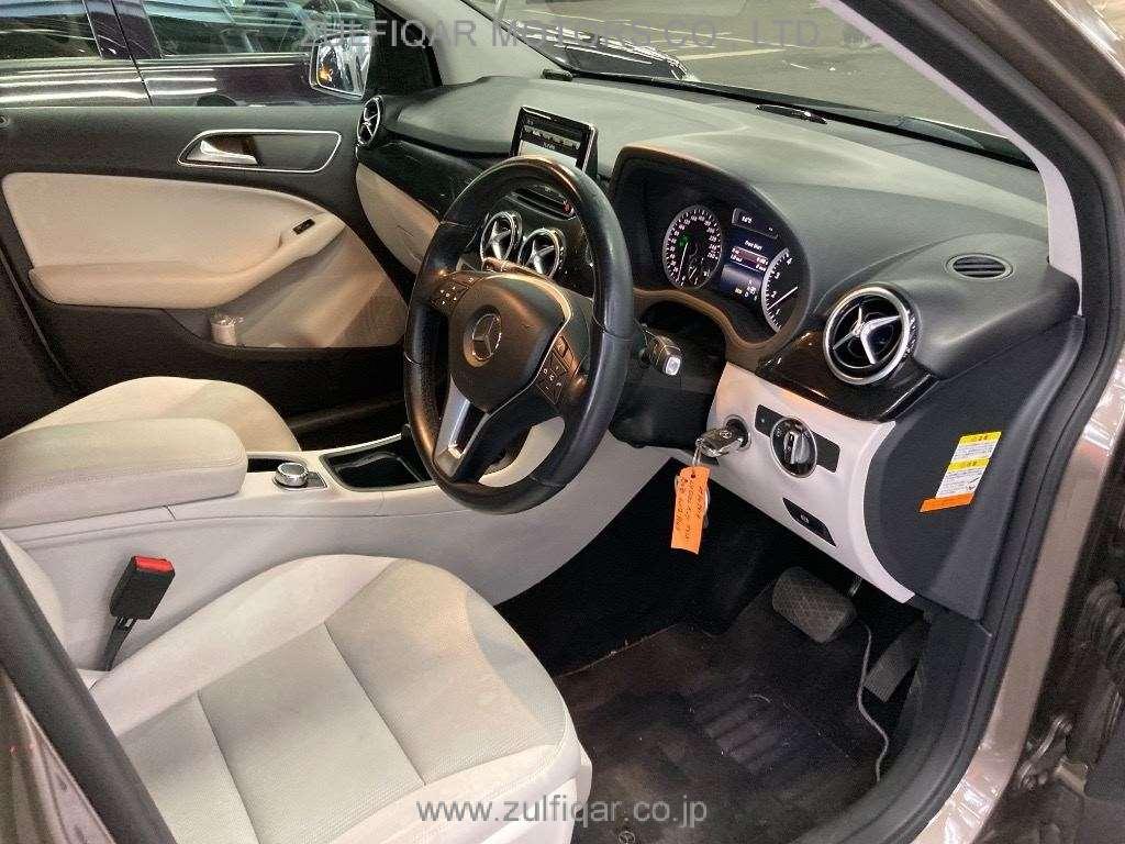 MERCEDES BENZ B CLASS 2014 Image 5