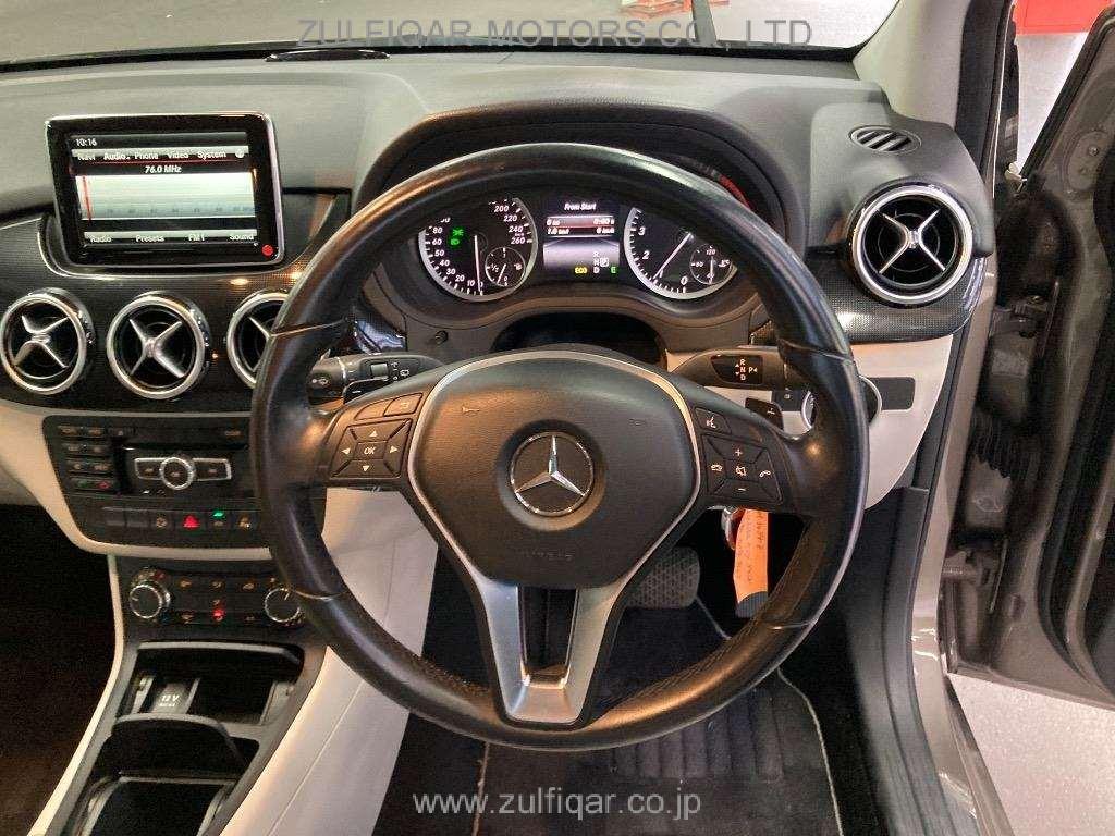 MERCEDES BENZ B CLASS 2014 Image 7