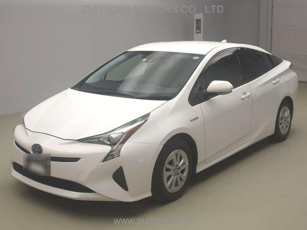 TOYOTA PRIUS 2018 Image 1