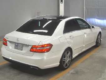 MERCEDES BENZ E CLASS 2012 Image 2