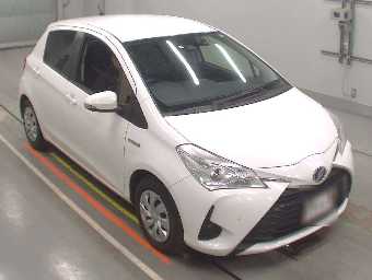 TOYOTA VITZ 2020 Image 5