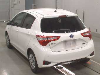 TOYOTA VITZ 2020 Image 6